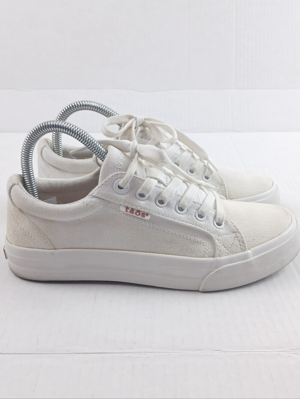 Taos Sneaker Shoes "Plim Soul" White Canvas Lace Up Casual Travel Summer